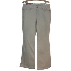 NWT - Juniors LEI Sophia Hipster Flare Khaki color Jeans Size 11 Short